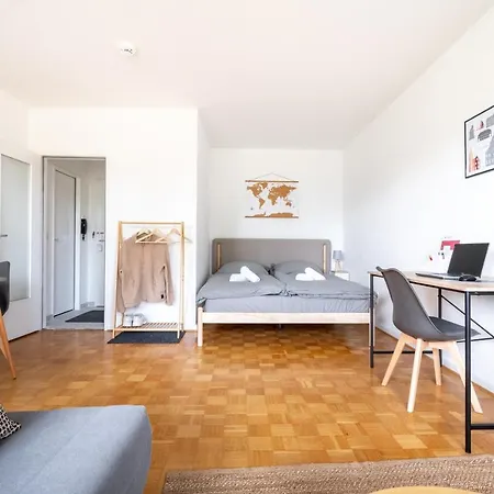 Studioapartment Mit Kueche Und Grossem Balkon Appartement *