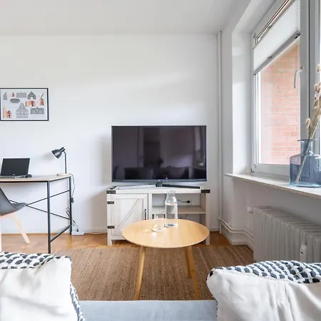 Studioapartment Mit Kueche Und Grossem Balkon Lägenhet *