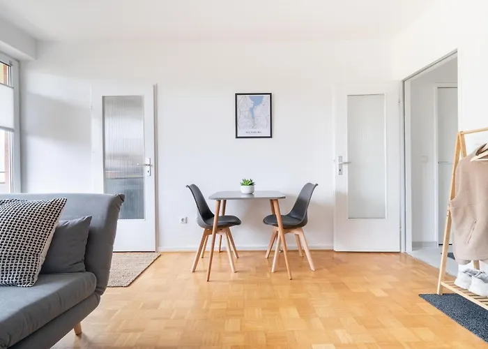 Studioapartment Mit Kueche Und Grossem Balkon 아파트 플렌스부르크